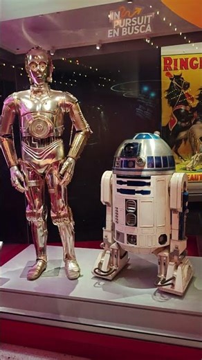 C-3PO & R2-D2 at the Smithsonian