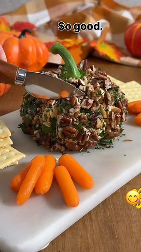 3.6K views | This adorable pumpkin shaped cheese ball is guaranteed...