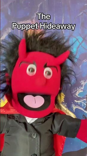 Alien Halloween Part 26 -The aliens complete in the Halloween costume contest at the Halloween Party