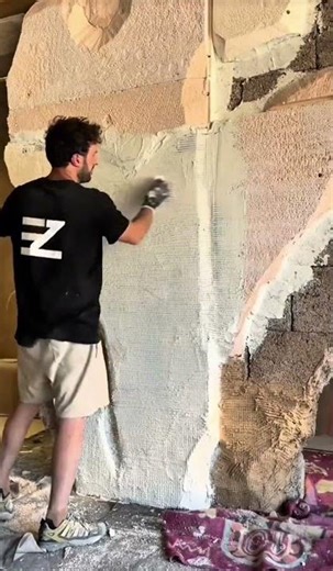 Renovating long-abandoned stone walls by plastering as a starting point #construction #bricklaying