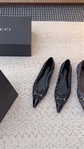 Gucci Women Savoy Ballerina #GucciShoes #GucciFlats #LuxuryShoes #GucciWomenSavoyBallerina #GucciBalletFlats