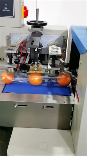Fruit packaging machine#pillowpackaging #fruitpackagingmachine#packagingmachine#fruit
