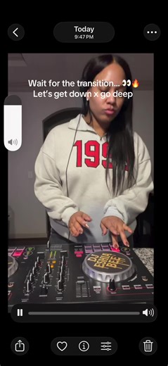 Female DJ Mashup Transition: A Unique Mix Experience