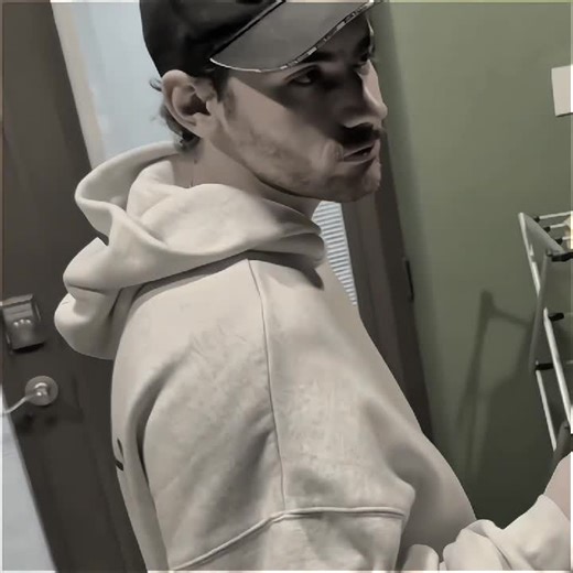 #GEORGENOTFOUND - I ACTUALLY CANT STOP EDITING THJIS VID. . . . . . #georgenotfound #gogy #dsmp #georgenotfoundedit #gnfedit #dream #dreamsmp #dsmp #moots? #dreamteam #dteam #george #fandom #for #page : @karll