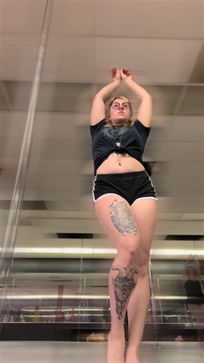 A little bit of a burlesque choreography 💜 #burlesque #burlesquedancer #dancer #dance #dancing #metalhead #metalesque #metalheadgirl #metalheads #tattoos #tattoo #inked #girlswithtattoos #girlswithink