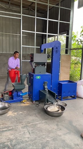 Less husk, more rice—boost your productivity with our advanced husking machine!#machine #durable #rice | Small commercial rice huller