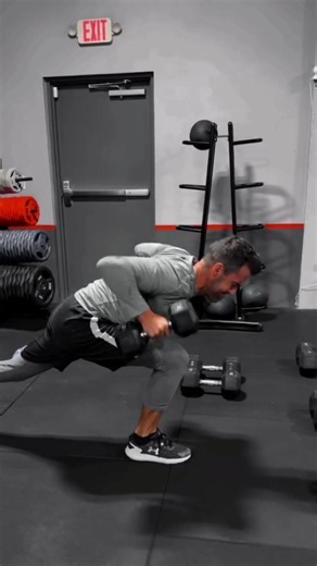 Want to know why it's so easy to lock in during an F45 session?🔒 Because everyone around you is working just as hard! Having a squad shifts the whole room's energy from tired to motivated!😄 All it takes is 45 minutes for you to walk out of here feeling stronger and more capable!💪💯 👉If you want to see what having a team can do for your workout, DM us and claim your spot! . . . #F45Training #F45DavieFL #F45Family #DavieFlorida #fitnessjourney