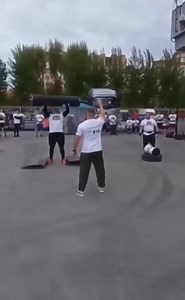 Bodybuilder competing in a Strongest Man competition has a heart attack and dies, Russia