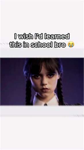 Luis Urrutia on Instagram: "PowerPoint Trick for your next presentation! 🤩 #powerpoint #presentation #wednesday #wednesdayaddams"