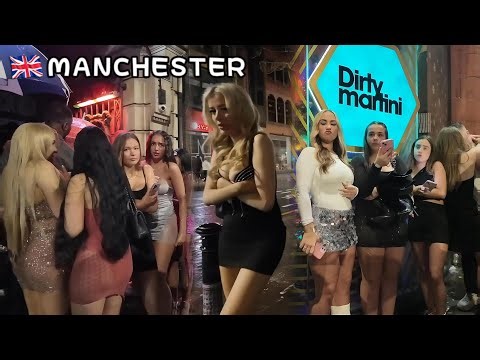 Manchester Nightlife | Clubbing Nightlife Walking Tour in the Rainy