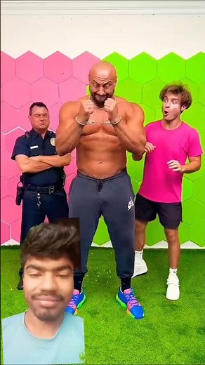 World’s Strongest Man vs Police Handcuffs 😱
