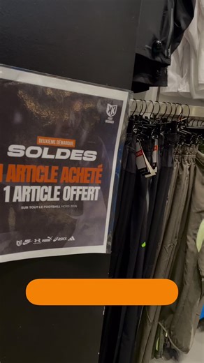 1 Acheté = 1 Offert🔥 sur tout le côté foot ⚽️ « hors 2026 »‼️ chez ton Footkorner La Défense📍 #footkorner #footkronerladefense #soldes #promo #foot