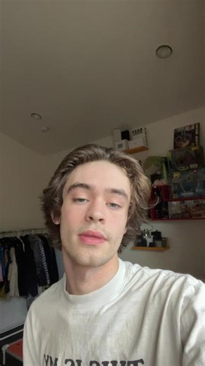 Understanding Shaky Hands: Causes and Tips