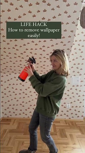 Smart tip to remove wallpaper from the wall!
