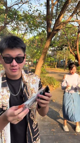 With our screen protector, your privacy is safe no matter where you are!! HD clear and anti-glare.