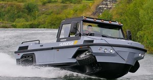 Gibbs to build Humdinga amphibious truck in Asia to help with tsunami relief [w/video]