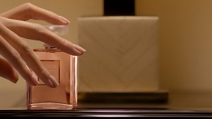 517K views · 2.8K shares | COCO MADEMOISELLE. The Eau de Parfum. Now is the moment to find out more on chanel.com/-eaudeparfumcocomademoiselle | CHANEL | Facebook