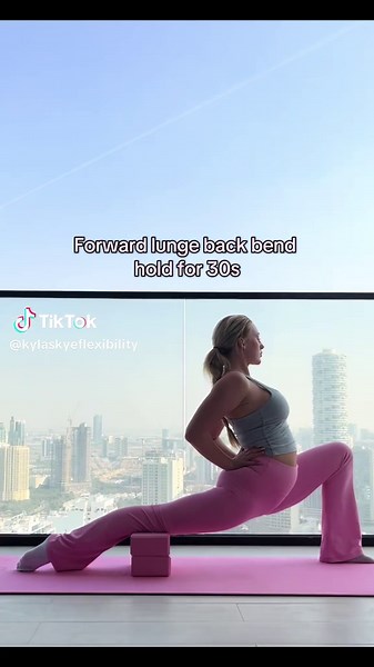 As HIGHLY REQUESTED…here’s a back bend split tutorial 🧘🏼‍♀️🎀 #oversplits #splitstutorial #dancetips