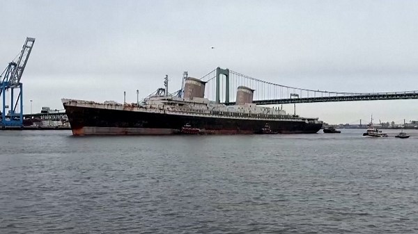 SS United States begins journey to become the world’s largest artificial reef