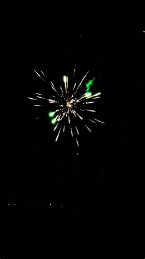 Demo Spider Bot by Winda 500 Grams #demofireworks #badaboomfireworkspa #winda #spiderbot #pyro💥