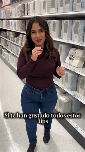 Samara Healthy Trainer on Instagram: "¿Sabías que la ropa de tus hijos puede tener tóxicos que les pudiera causar alergias? La piel de los niños es más sensible y absorbe con mayor facilidad las sustancias químicas presentes en los textiles. Por eso, elegir prendas certificadas es clave. Etiquetas que garantizan ropa más segura: ✅ Organic: fibras naturales cultivadas sin pesticidas ni químicos sintéticos. ✅ OEKO-TEX® Standard 100: certifica que la prenda está libre de sustancias nocivas para la