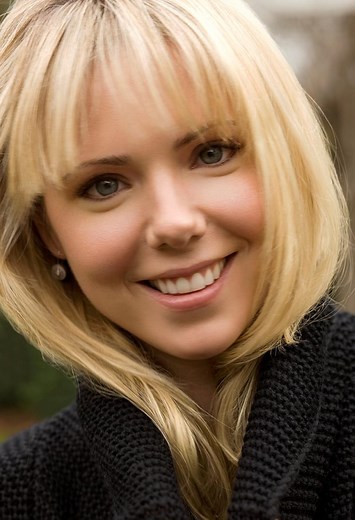 Collette Wolfe | Actress