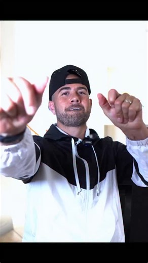 The Movement Blueprint: Season 5 — ANIMATION 🔥 This season is all about illusion. Time control. Glitches. Slow motion. Characters. We’re bringing the techniques that create unreal illusion in your dance. Over 8 weeks, I’ll teach you how to master the techniques that make people say “Wait… how do you move like that?” From dime stops and strobing to slow motion, vibrations, and characters like Cyclops and King Kong — this is how you make your dancing feel unreal… it’s magic.. 🗓️ Course Dates: No