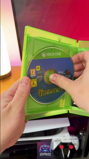 🌍 Terraria on Xbox One S