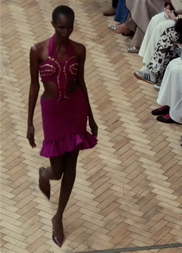 #markfast #fashiondesigner #KnitwearDesign #fashionweek #fashiontiktok