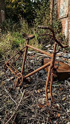 Rusty Bicycle Handlebar Restored – Extreme Shine!! #BikeRestoration #RustRemoval #MetalCleaning #SatisfyingVideo #BeforeAfter