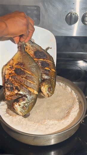 It’s soup season so I decided to make this delicious local soup to clear our guts . Would you try ?