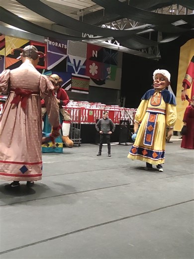 Video de Mon Boig (@mon_boig) relacionado con “Dolls”