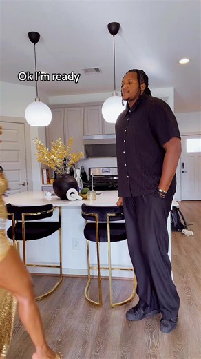 Height Difference Couple: Cute Demand for a Compliment