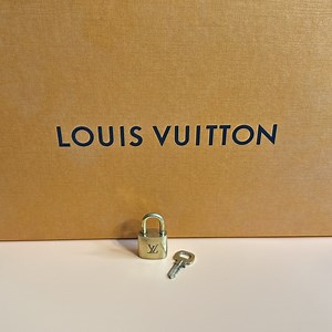 Louis Vuitton 1 Lock & 1 Key #300 ✨ Matching Set