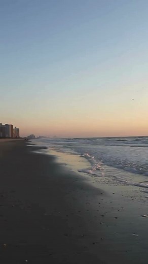 Rise with the tide. A Myrtle Beach sunrise captures the tranquil start to a perfect day. Experience the calm. #MyrtleBeach #Sunrise #Tranquility | MobileBrochure