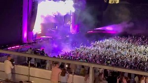 Paris Hilton pe scenă la IntenCity! | Lia Olguta Vasilescu