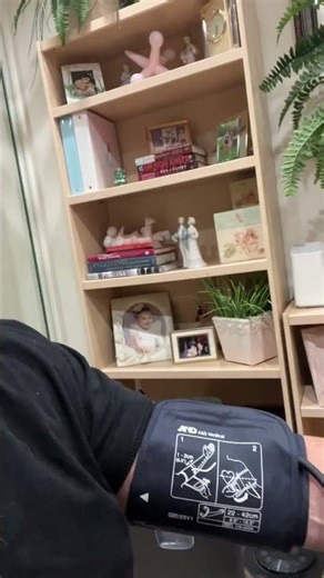 How to use a A&D Blood Pressure Monitor - Watch and see how easy in under 1 minute 12/4/25