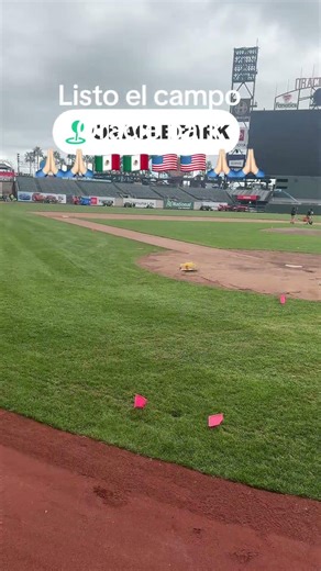 Oracle park San Francisco Nuevo sesped 🙏🏻🇲🇽🇲🇽🙏🏻🙏🏻