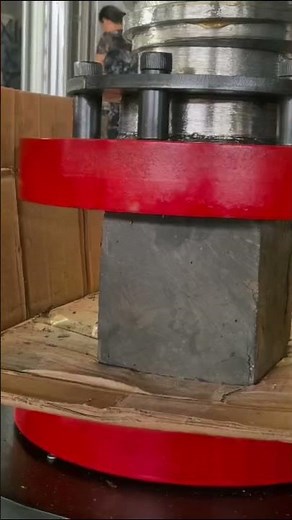 Compression Test of Compression Testing Machine
