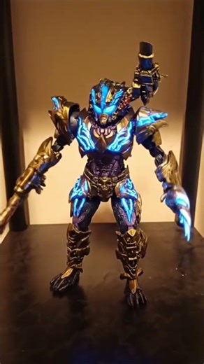 The cyborg predator turns into a robot