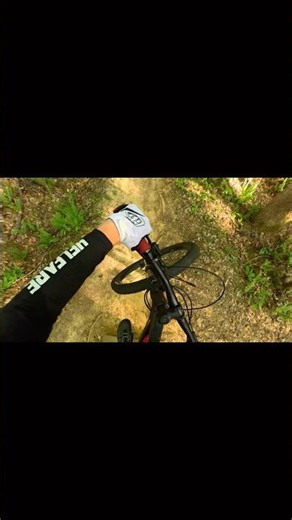 These GoPro clips are🔥#mtb #downhillbike #commencal #canyon #downhillbike #viral #fyp #sendit