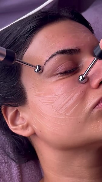 Microcurrent Facial Treatments for Youthful Skin