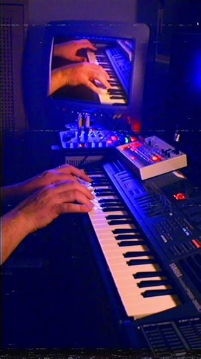 Impossible Daft Punk riff played by hand!