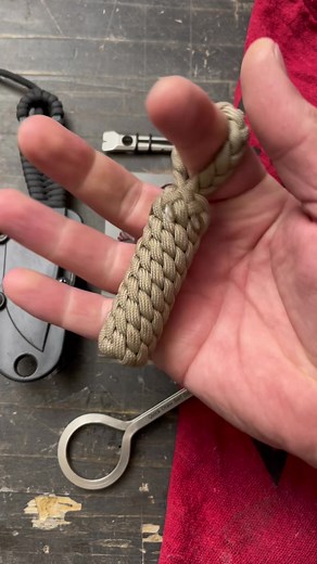 Paracord Fender #paracord #sneakreapercartel #edsmanifesto #esee #qdsd #amslerknives