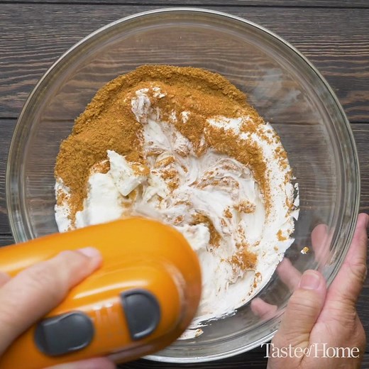 Beef up your snack game and serve this easy taco dip with meat. Get the recipe for Ground Beef Taco Dip: https://trib.al/7ocmm6s | Taste of Home