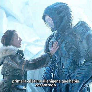 La criatura que salvó a los humanos#peliculas#movie #cine #resumen #shortsfeed #alien #robot