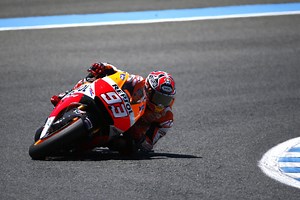 Simon Andrews Crash Video From Race at North West 200