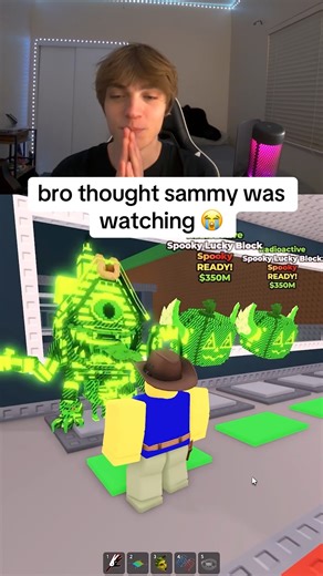 bro thought sammy was watching 😭