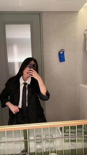 sit on my lap or whateva