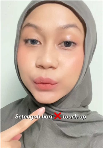 Review Lip Matte Pixy: Tahan Lama dan Nyaman Dipakai